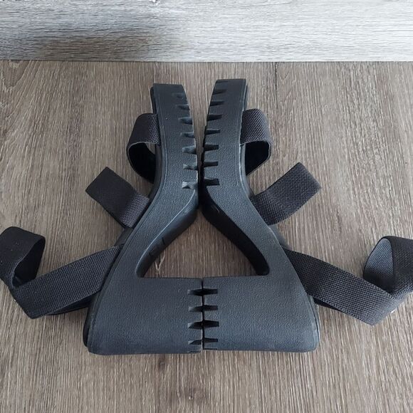 Madden NYC Women's Lug Heel Sandals size 10 - Picture 6 of 8